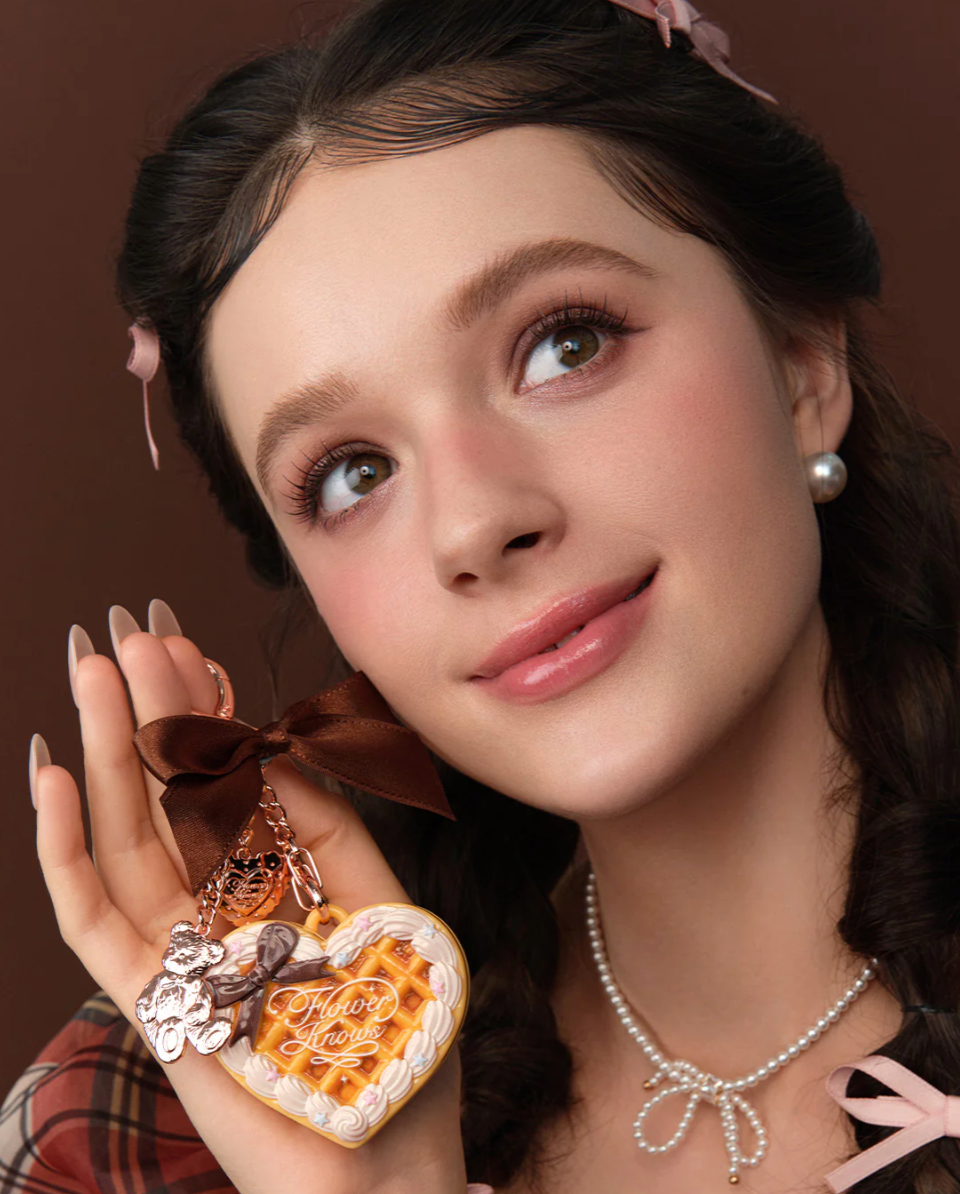 Flower Knows Sweetie Bear Mini Setting Powder