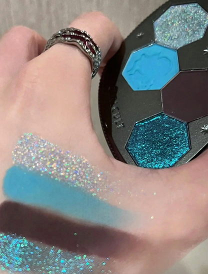 GIRLCULT Hallucination Eyeshadow Palette